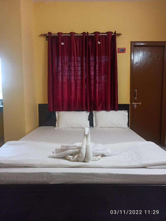Royal Palace Hotel Bolpur Bagian luar foto